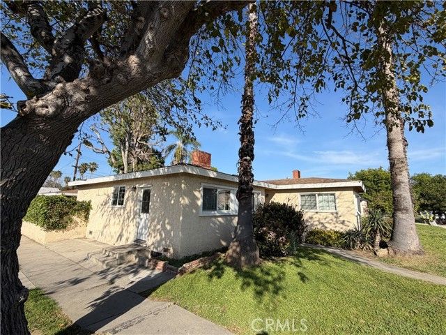 18955 Covello Street, Reseda (los Angeles), CA 91335