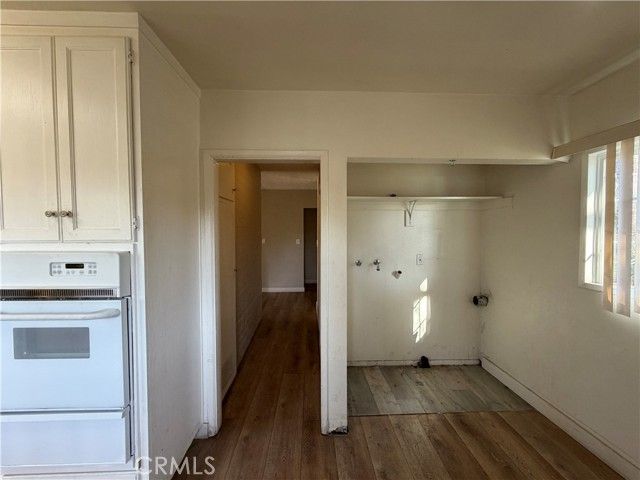 18955 Covello Street, Reseda (los Angeles), CA 91335