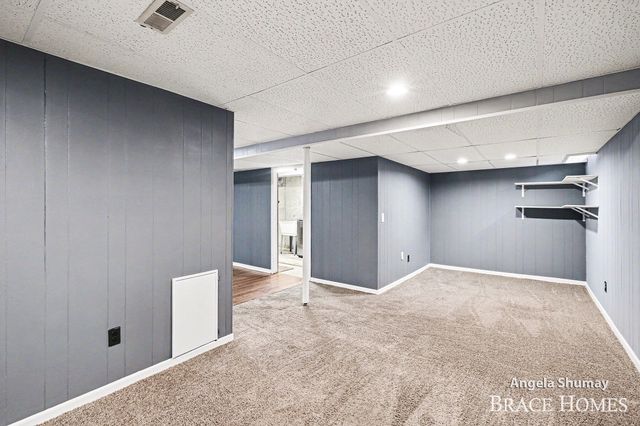 2631 Chatham Woods Drive Se, Cascade Twp, MI 49546