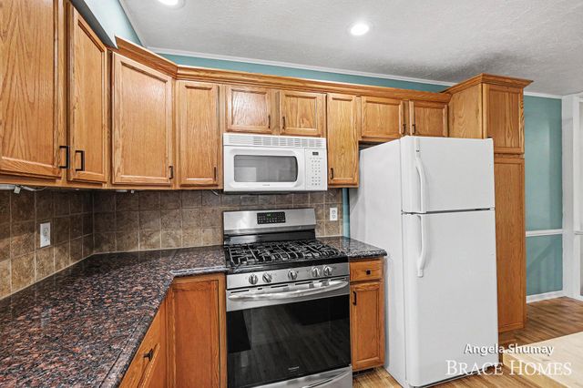 2631 Chatham Woods Drive Se, Cascade Twp, MI 49546