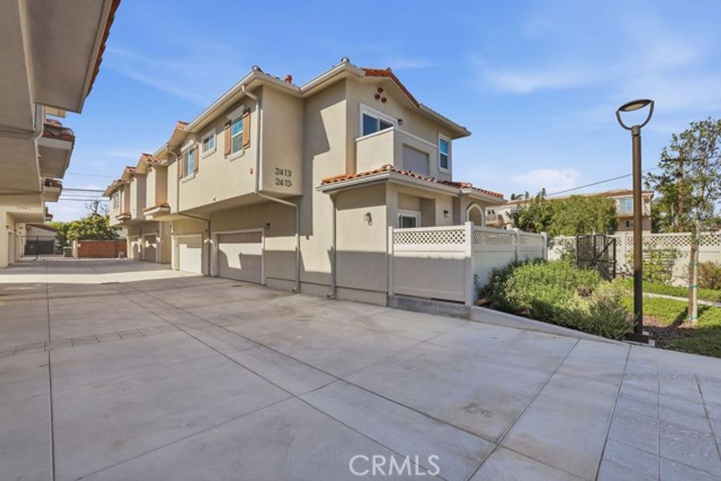 2413 Arlington Avenue, Torrance, CA 90501