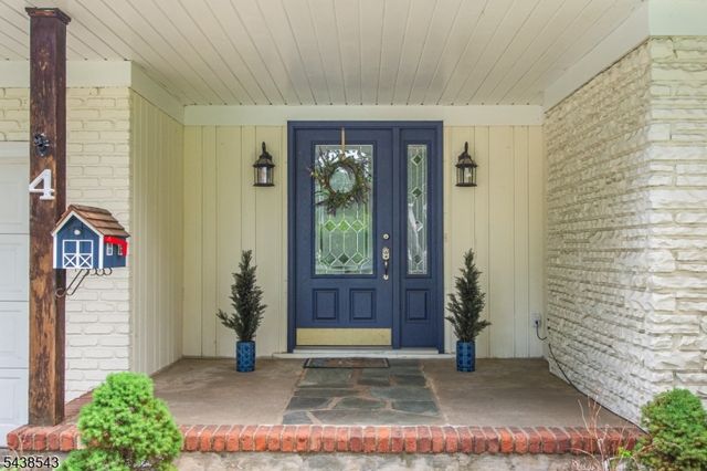 4 Brookhill Pl, Little Falls Twp., NJ 07424