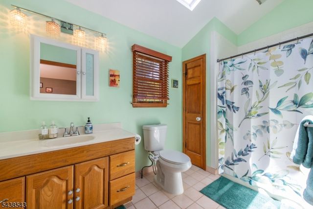 4 Brookhill Pl, Little Falls Twp., NJ 07424