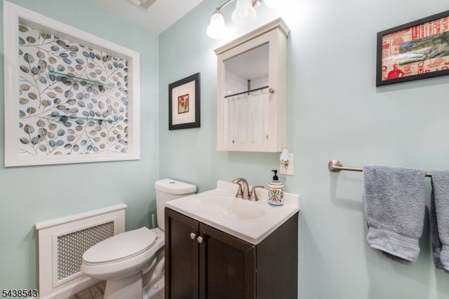 4 Brookhill Pl, Little Falls Twp., NJ 07424