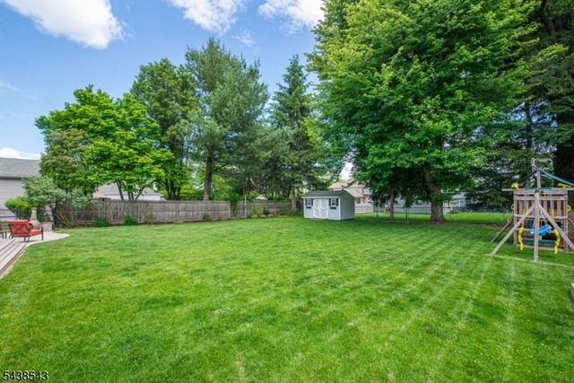 4 Brookhill Pl, Little Falls Twp., NJ 07424