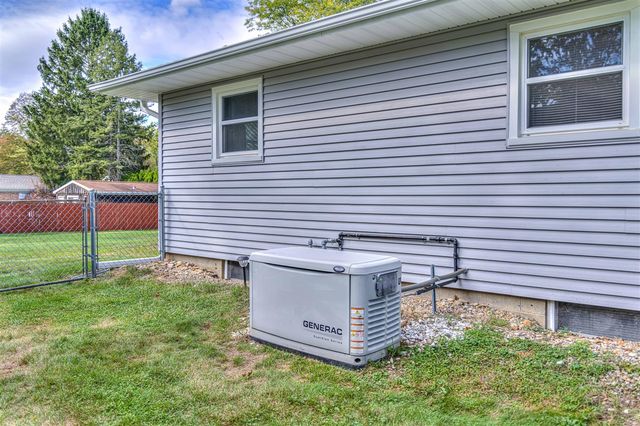 220 Eastlawn, Parma, MI 49269