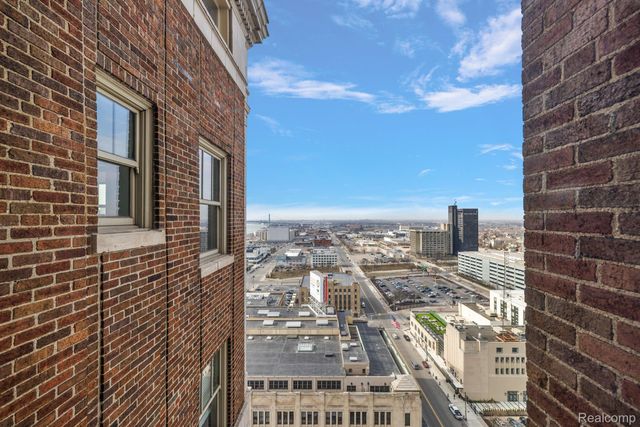 525 W Lafayette Boulevard 20C, Detroit, MI 48226