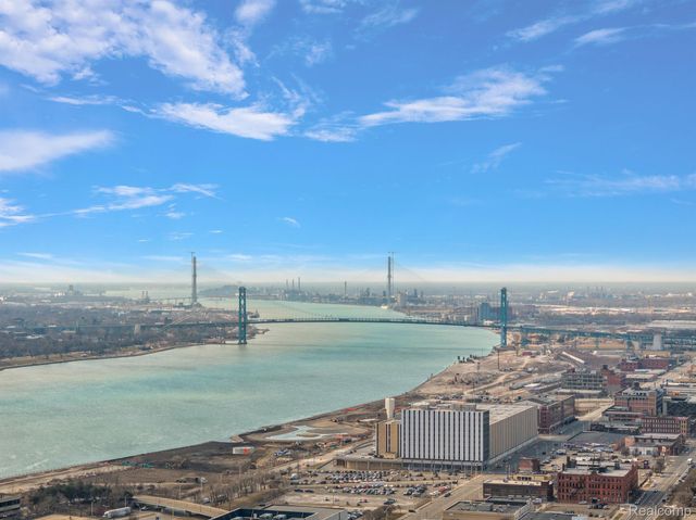 525 W Lafayette Boulevard 20C, Detroit, MI 48226