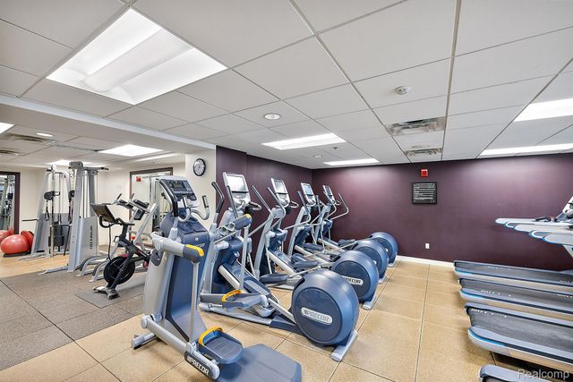 525 W Lafayette Boulevard 20C, Detroit, MI 48226