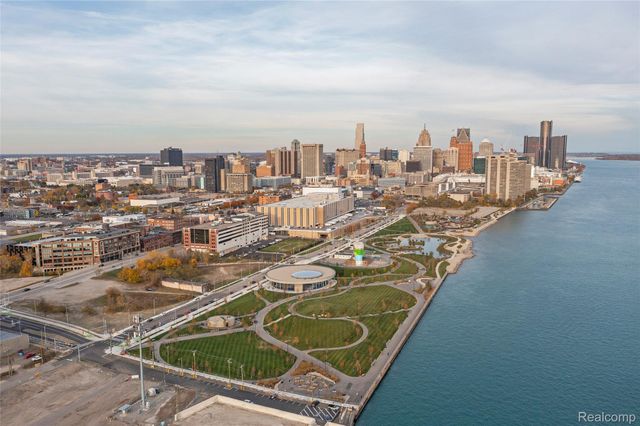 525 W Lafayette Boulevard 20C, Detroit, MI 48226