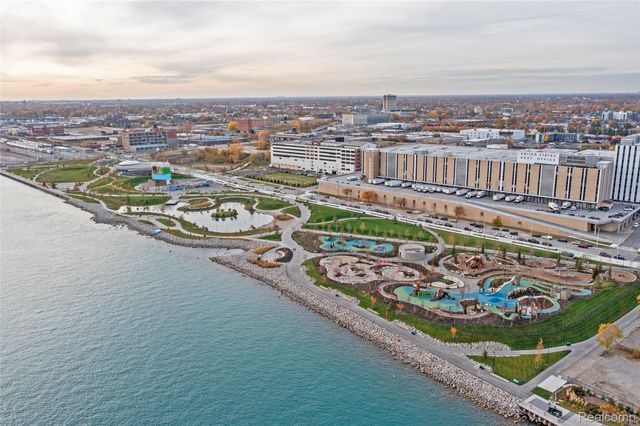 525 W Lafayette Boulevard 20C, Detroit, MI 48226