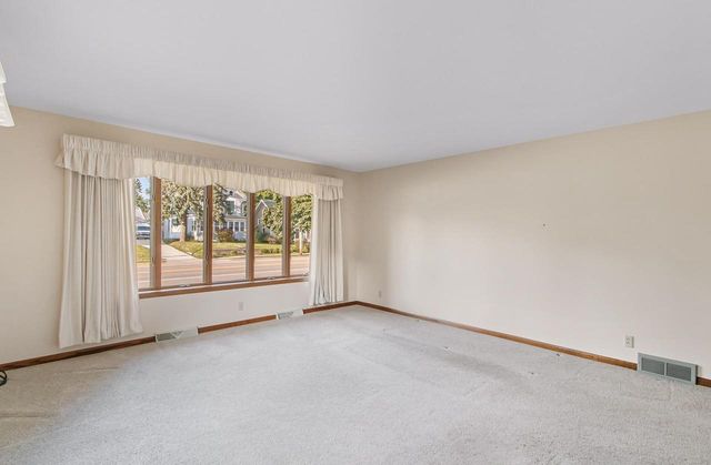 118 Main Street, Arlington, WI 53911