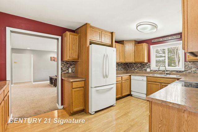 526 S Maple Street, Hemlock, MI 48626