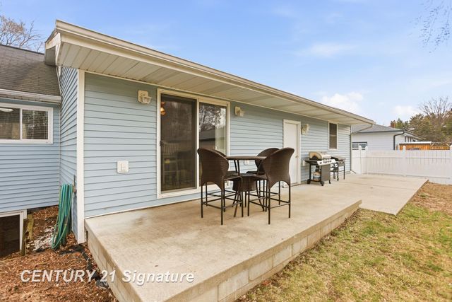 526 S Maple Street, Hemlock, MI 48626