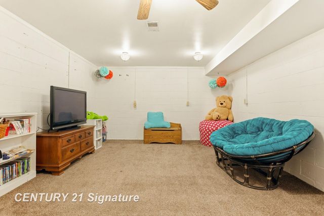 526 S Maple Street, Hemlock, MI 48626