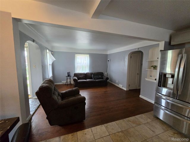 16251 Edmore Drive, Detroit, MI 48205