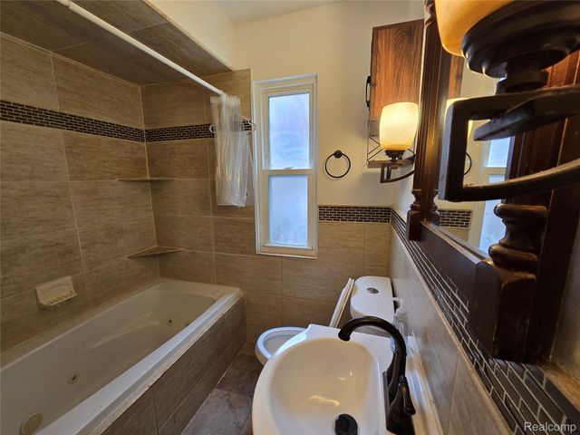 16251 Edmore Drive, Detroit, MI 48205