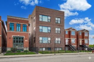504 S Oakley Boulevard, Chicago, IL 60612
