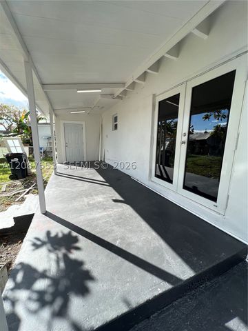 3315 SW 91st Ave, Miami, FL 33165