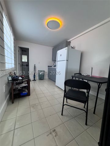 3315 SW 91st Ave, Miami, FL 33165