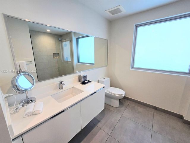 777 N Ocean Dr N507, Hollywood, FL 33019