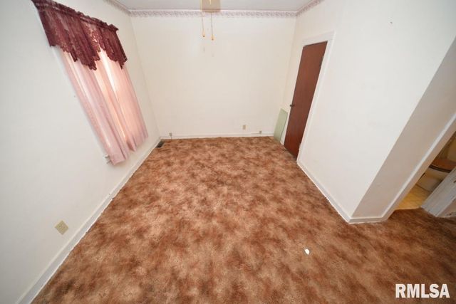 909 & 905 FAIRFIELD Road, Mt Vernon, IL 62864