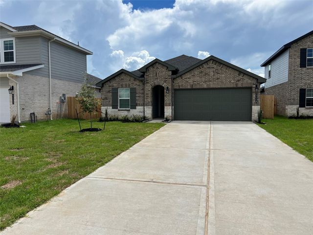 5118 Hunters Trail, Fresno, TX 77545
