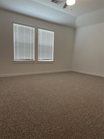 5118 Hunters Trail, Fresno, TX 77545