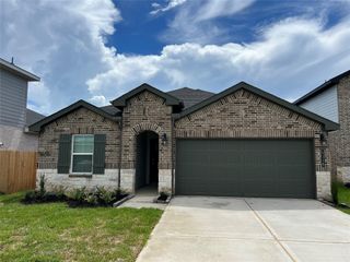5118 Hunters Trail, Fresno, TX 77545