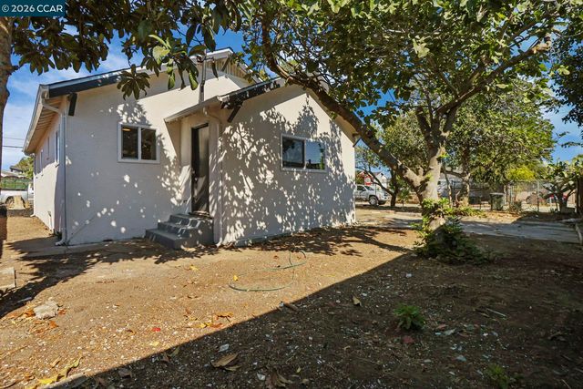196 N Bella Monte Ave, Bay Point, CA 94565