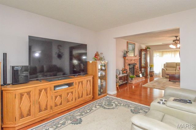 3567 Sky Hawk Drive, Shiloh, IL 62221