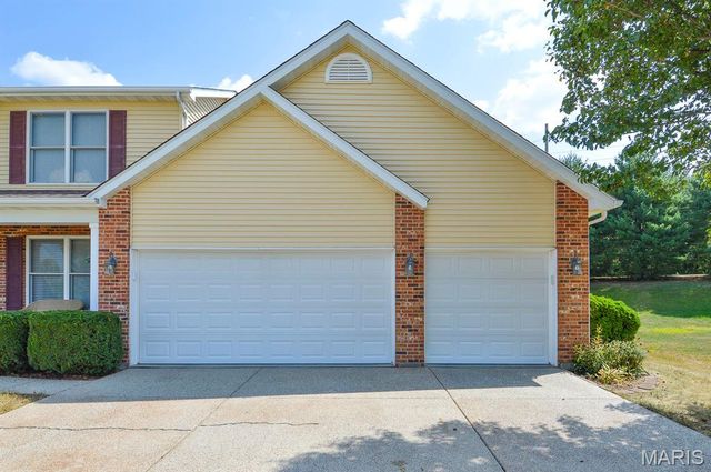 3567 Sky Hawk Drive, Shiloh, IL 62221