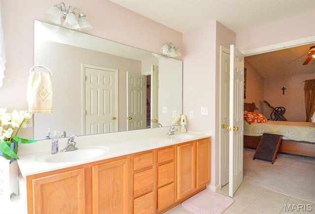 3567 Sky Hawk Drive, Shiloh, IL 62221