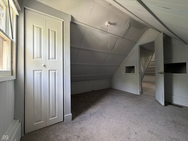 2105 Arrow Avenue, Anderson, IN 46016