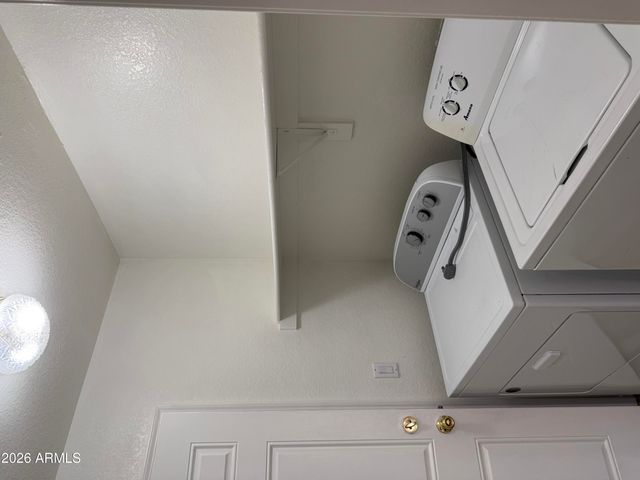 1369 S Monterey Street, Gilbert, AZ 85233