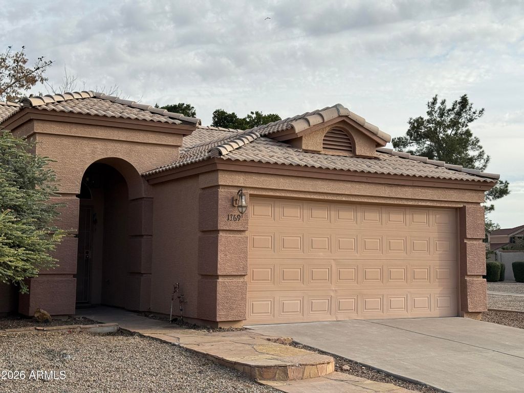 1369 S Monterey Street, Gilbert, AZ 85233