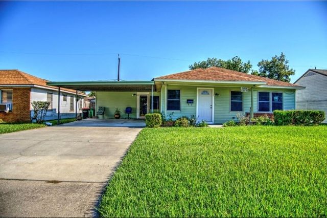 2004 W Gulf Street W, Baytown, TX 77520