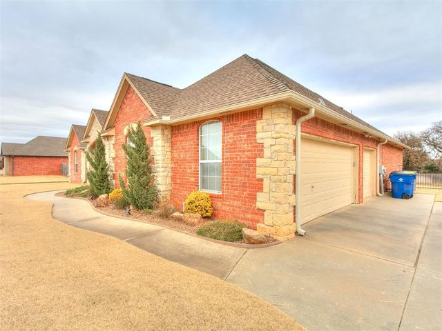726 Silver Tree Drive, Choctaw, OK 73020