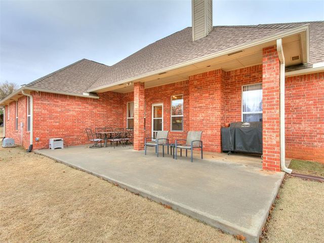726 Silver Tree Drive, Choctaw, OK 73020