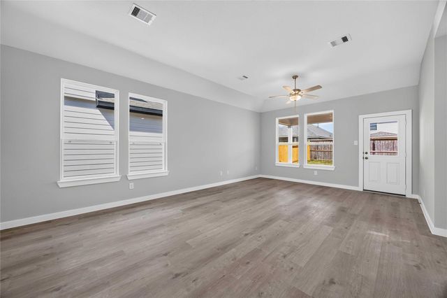 12023 Nobel Heart Drive, Willis, TX 77318