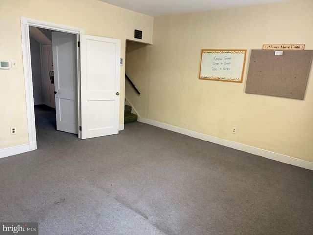 6 N MAIN ST, Richlandtown, PA 18955