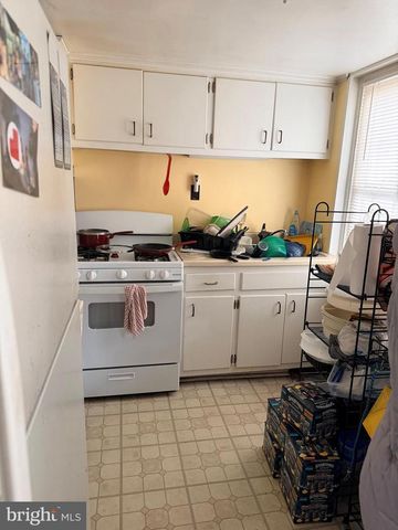 6 N MAIN ST, Richlandtown, PA 18955