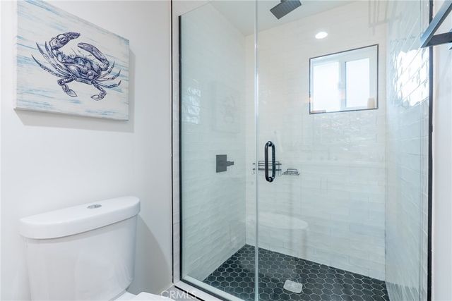 135 N Vendome Street, Los Angeles, CA 90026