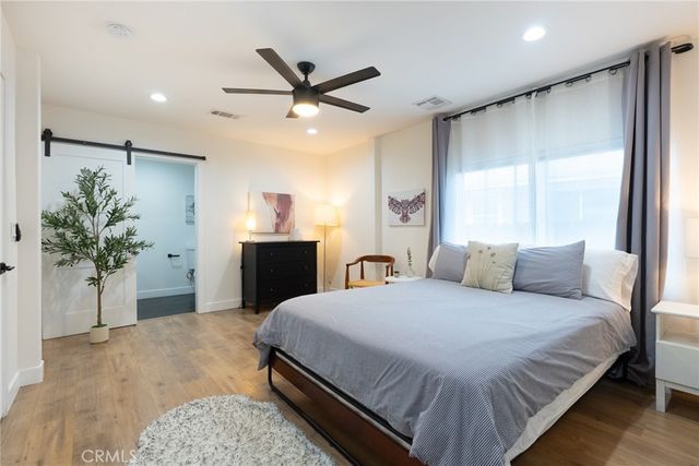 135 N Vendome Street, Los Angeles, CA 90026