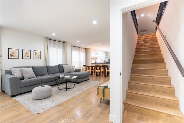 135 N Vendome Street, Los Angeles, CA 90026