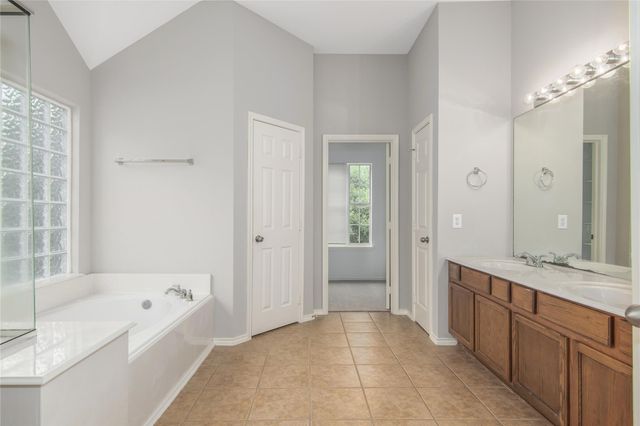 2907 Acacia Fair Lane, Fresno, TX 77545