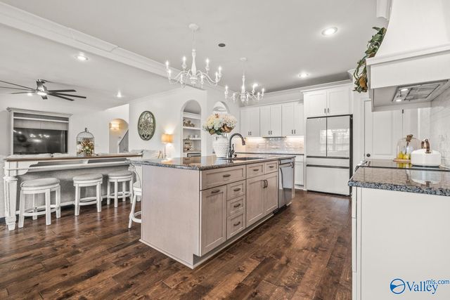 371 Spencer Lakes Drive, Meridianville, AL 35759