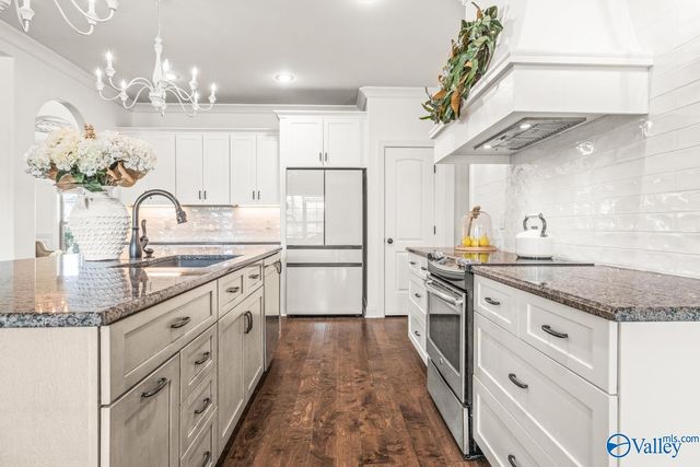 371 Spencer Lakes Drive, Meridianville, AL 35759