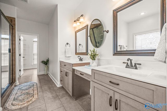 371 Spencer Lakes Drive, Meridianville, AL 35759