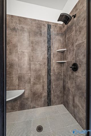 371 Spencer Lakes Drive, Meridianville, AL 35759